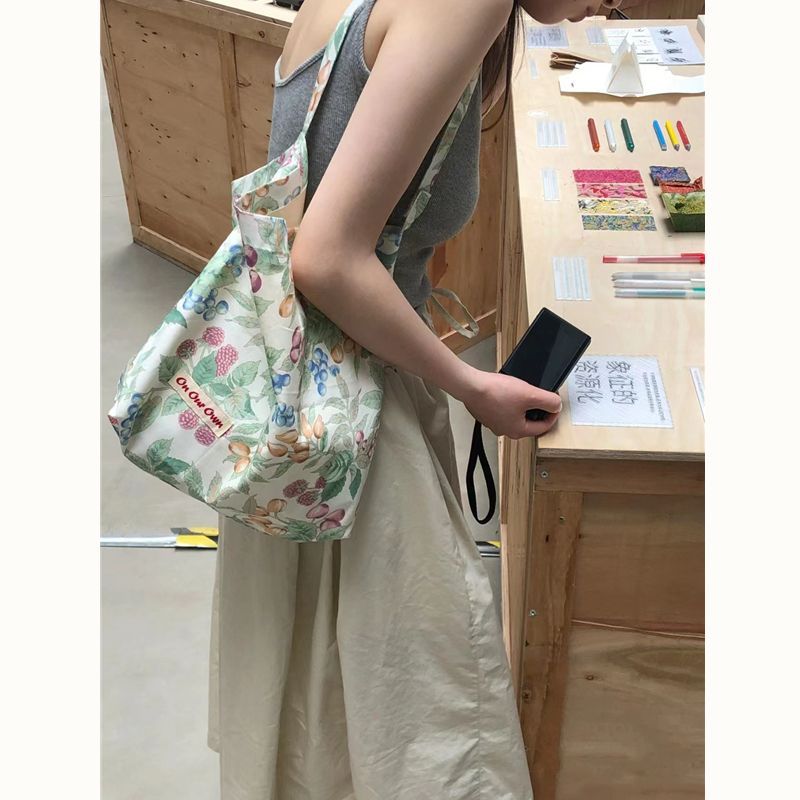 新款盛夏果实印花单肩包女学生田园风托特包百搭大容量韩版手提袋