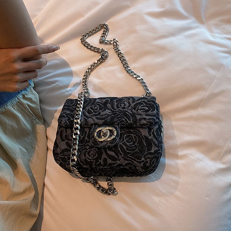 La borsa popolare da donna di quest'anno nel 2023, la nuova borsa a tracolla con catena versatile alla moda estiva, spalla singola piccola_voghion.com