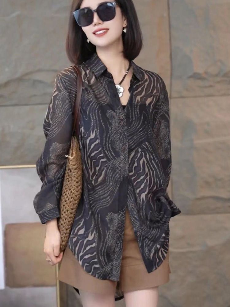 Single/suit women's  new summer fashion printed long-sleeved shirt loose and versatile solid color shorts two-piece set
