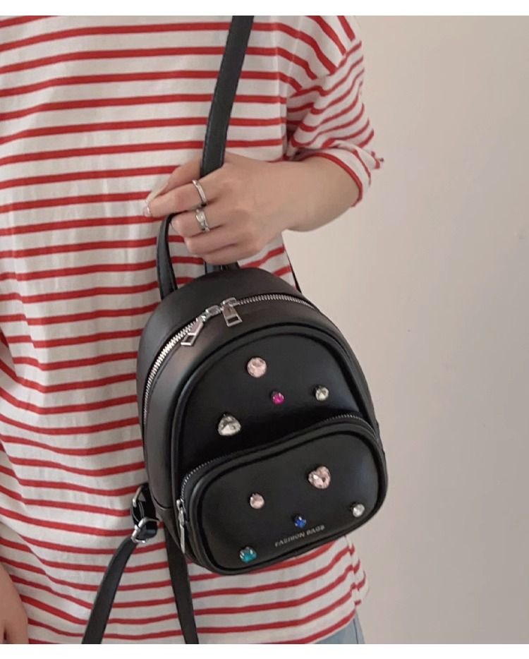 FOUR ONE niche texture backpack, women's stylish single shoulder handbag, high-end travel commuting backpack_voghion.com