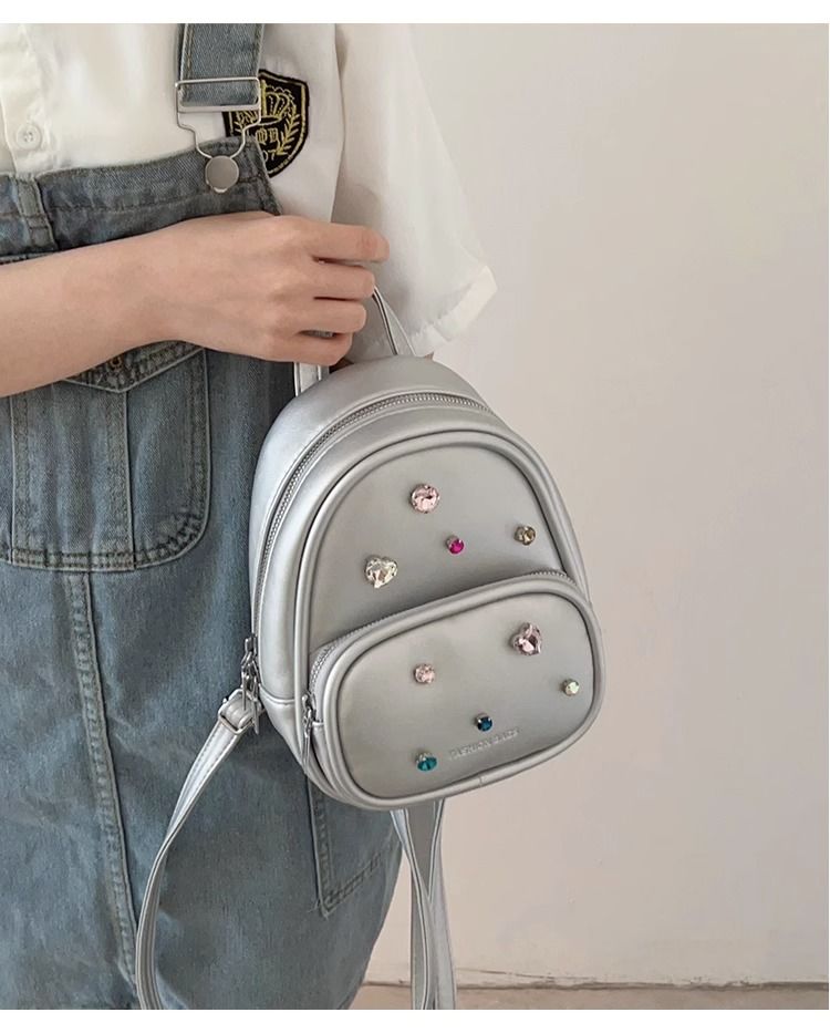 FOUR ONE niche texture backpack, women's stylish single shoulder handbag, high-end travel commuting backpack_voghion.com