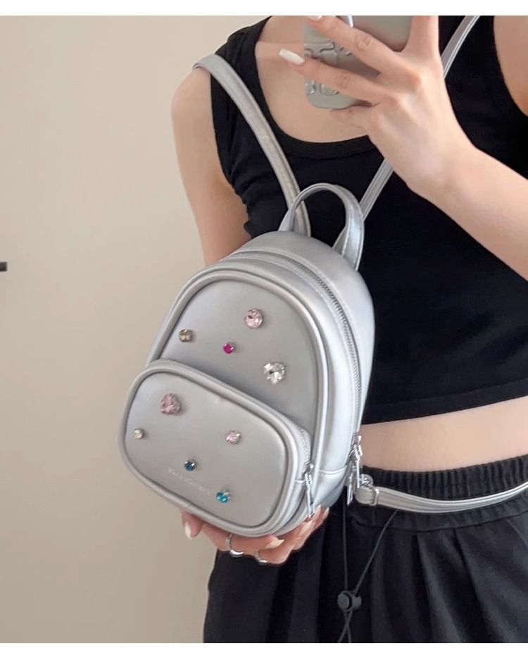 FOUR ONE niche texture backpack, women's stylish single shoulder handbag, high-end travel commuting backpack_voghion.com