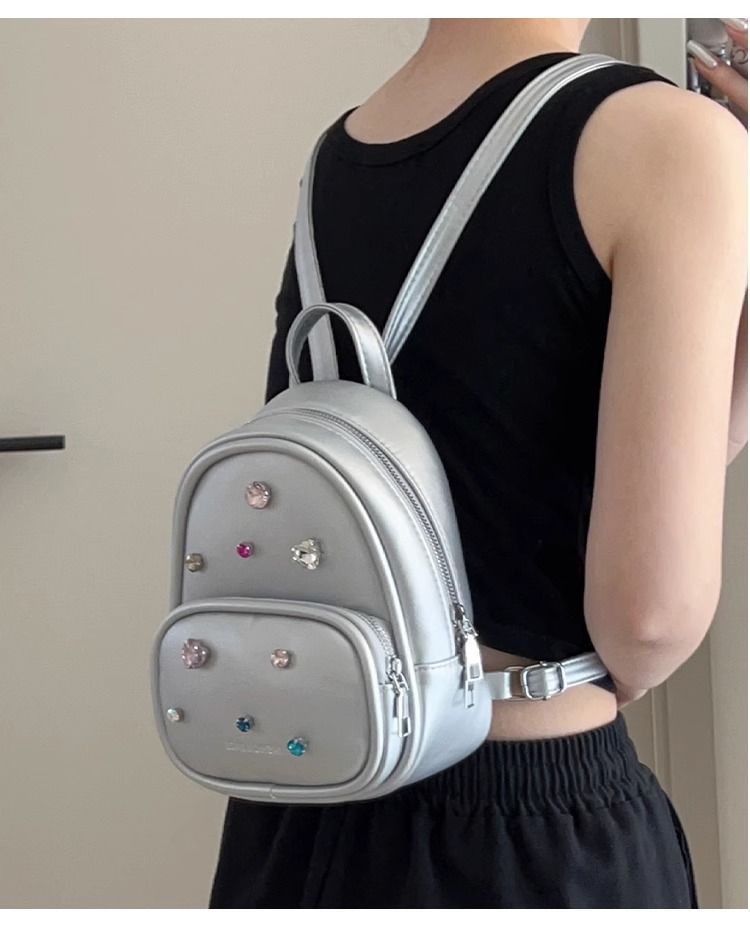 FOUR ONE niche texture backpack, women's stylish single shoulder handbag, high-end travel commuting backpack_voghion.com