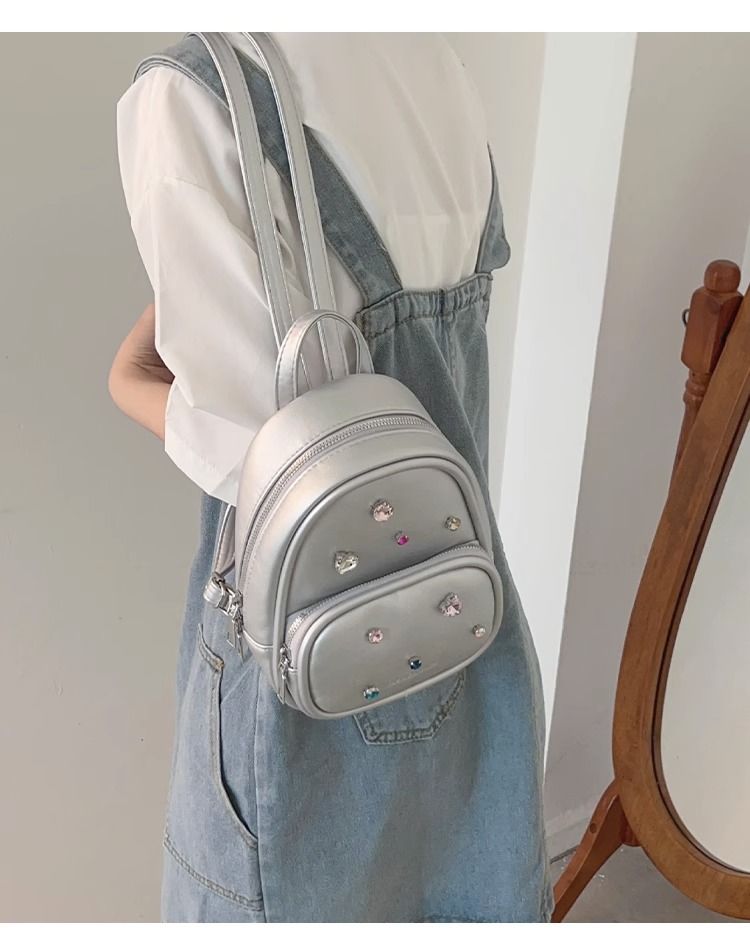 FOUR ONE niche texture backpack, women's stylish single shoulder handbag, high-end travel commuting backpack_voghion.com