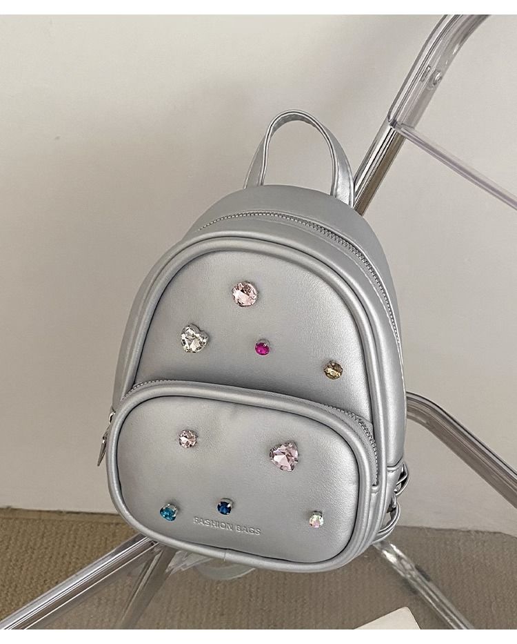 FOUR ONE niche texture backpack, women's stylish single shoulder handbag, high-end travel commuting backpack_voghion.com
