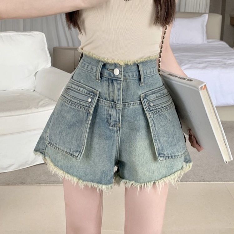 Raw edge denim shorts for women high-waisted summer 2023 new loose a-line tassel slim hot pants for hot girls and small people