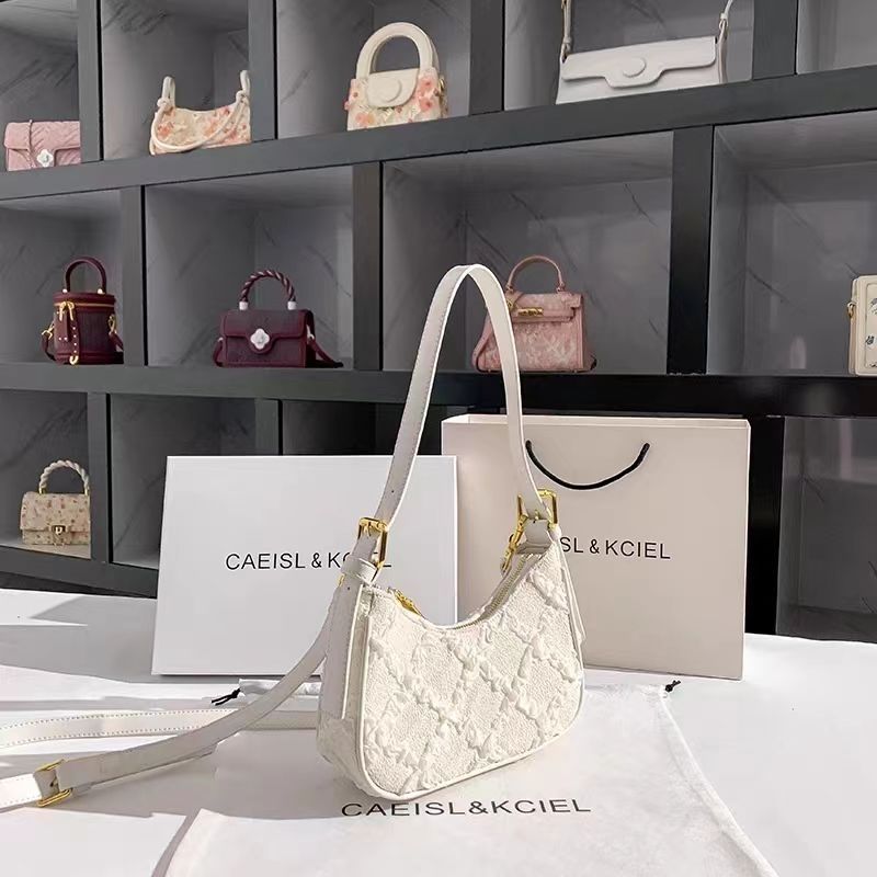 CAEISL&KCIEL女包小眾高級感褶皺菱格腋下包女2023新款單肩新月包