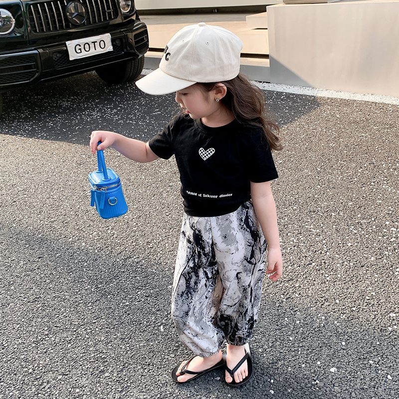 2023 new Internet celebrity short-sleeved summer clothes, fashionable baby summer fashion clothes, girls summer thin suits for children
