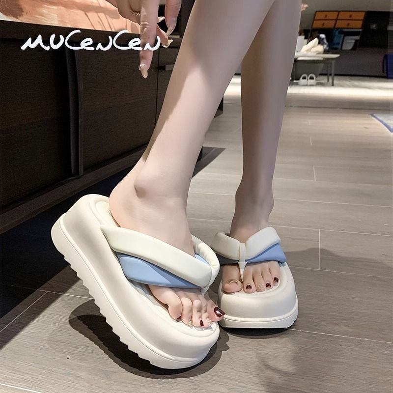 Internet celebrity heightening thick-soled flip-flops for women summer outer wear fashion 2023 new style flip-flops French sandals platform shoes