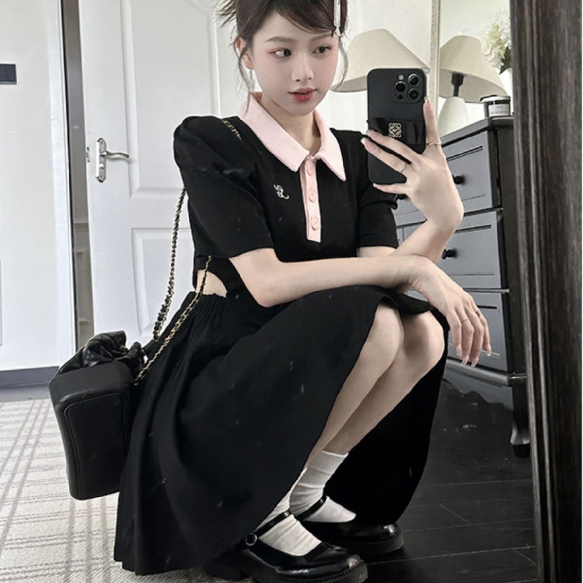 Sweet and spicy style polo collar short-sleeved dress women's summer 2023 new contrast color hollow out waist waist slimming skirt
