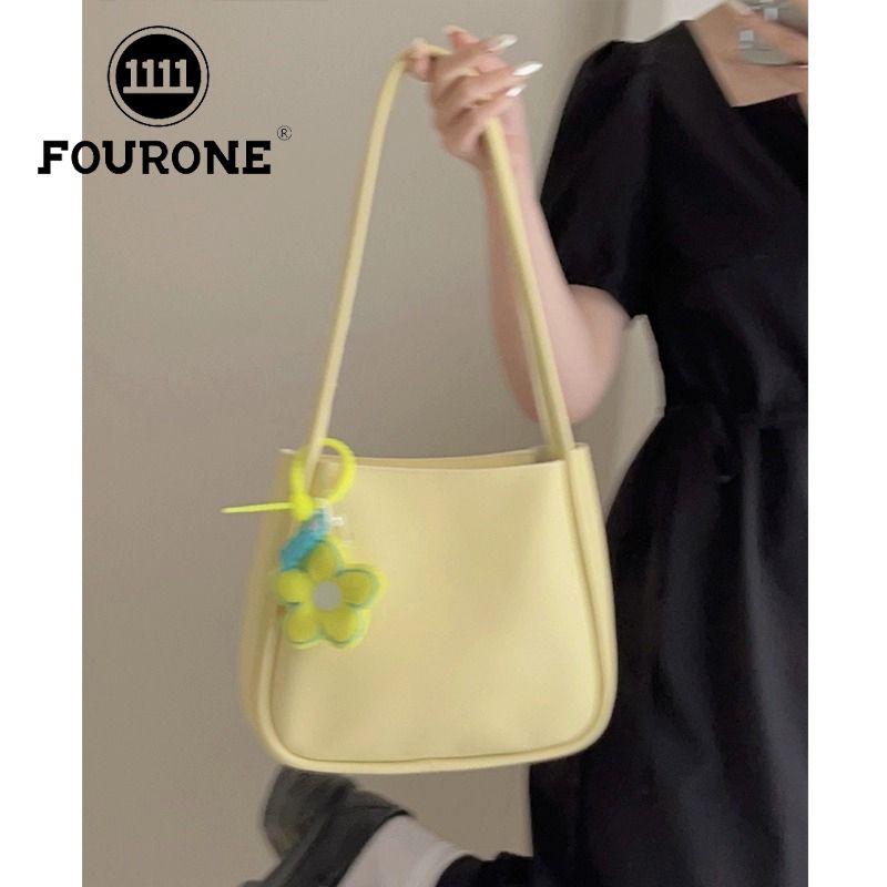 Summer Girls Commuting Bag Women's Summer Shoulder Underarm Bag Versatile Large Capacity Travel Bucket Bag