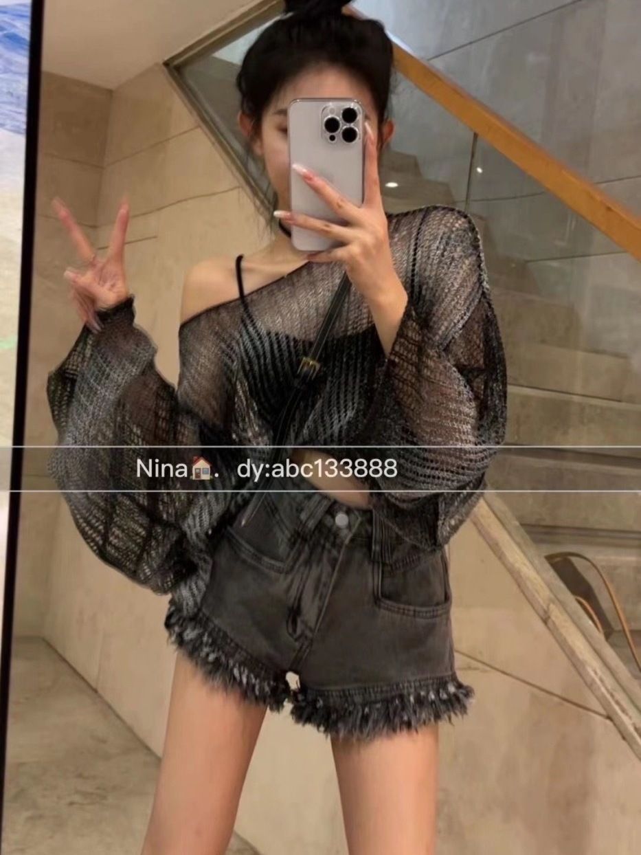 2023 summer new hot girl suit female Korean fashion all-match hollow-knit top + chic denim shorts