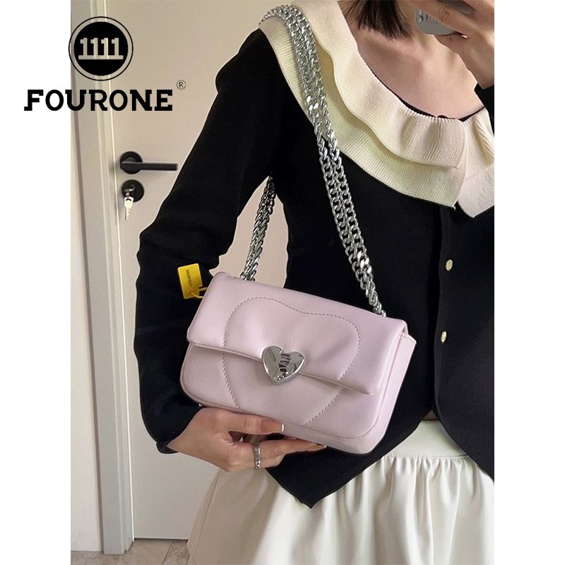 This year's popular crossbody bag women's new trendy single shoulder crossbody bag texture chain love small square bag