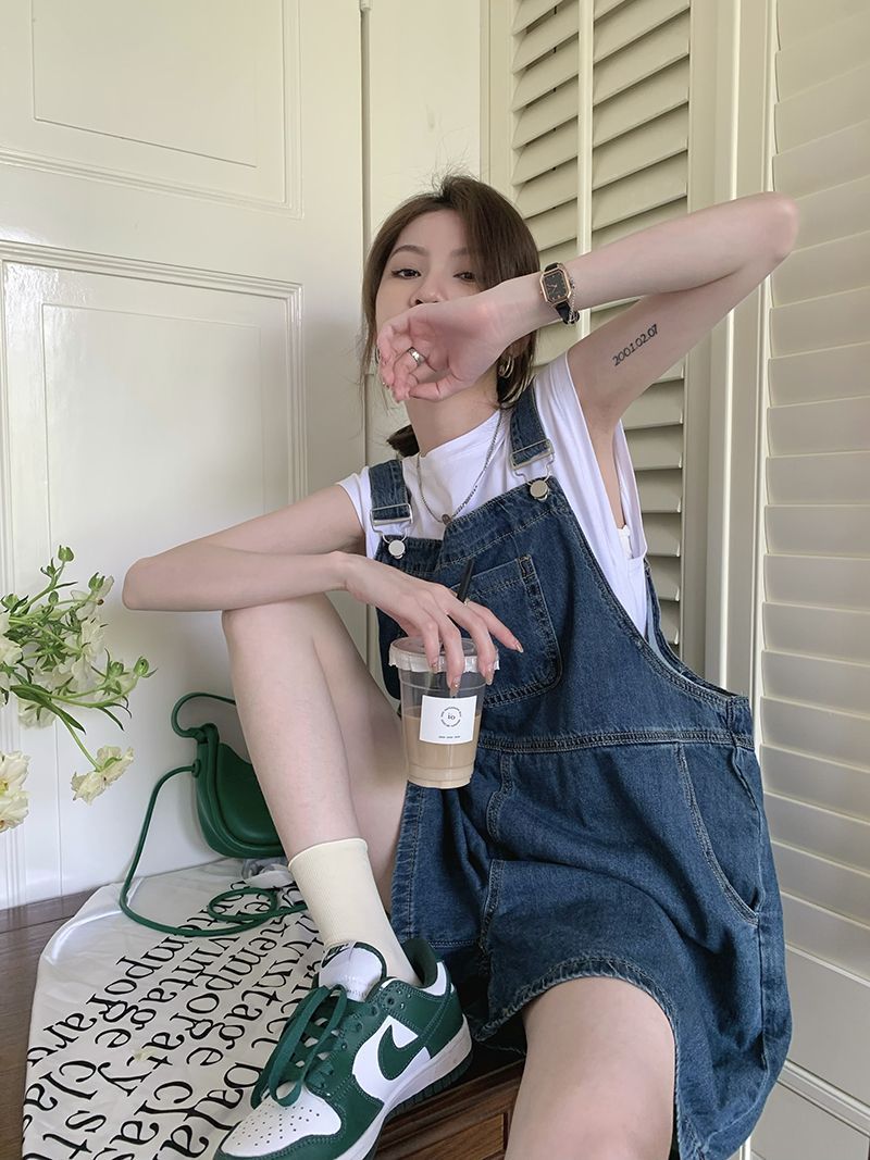 Japanese retro denim overalls for women 2023 summer thin age-reducing loose one-piece wide-leg a-line suspender shorts