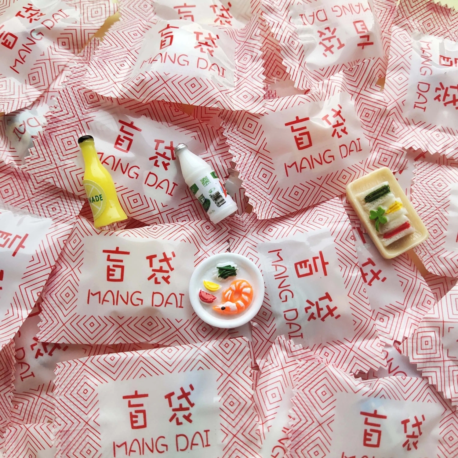 miniature Mini Blind bag   re-ment  supermarket Drinks food diy Model snacks Play the family Toys Blind box Ornaments