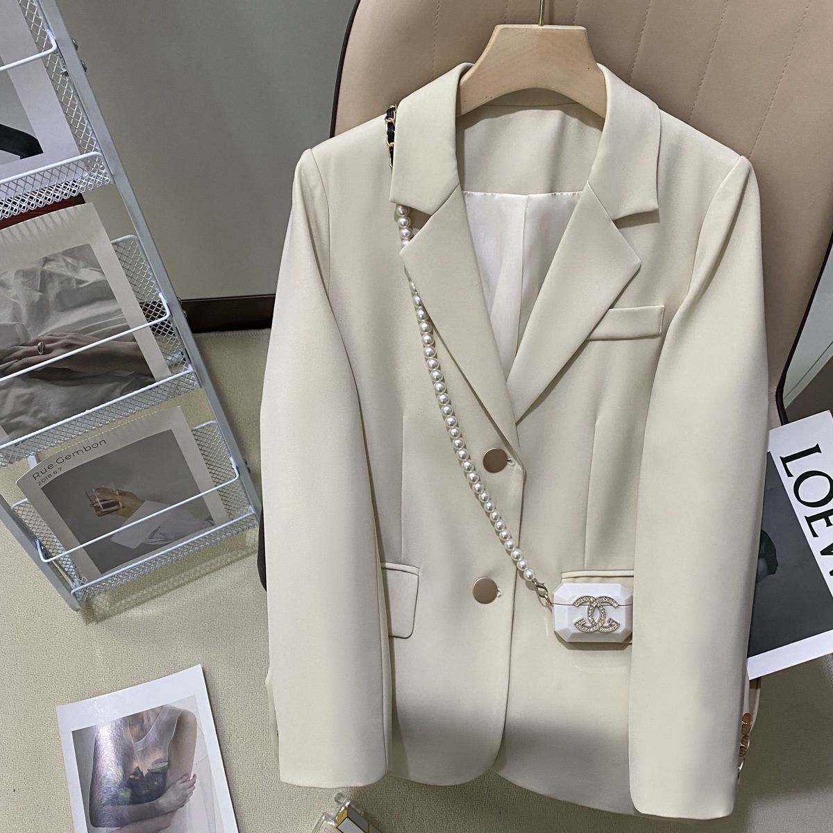 High-end metal buckle suit jacket for women, spring and autumn design, Korean style new loose niche versatile suit top