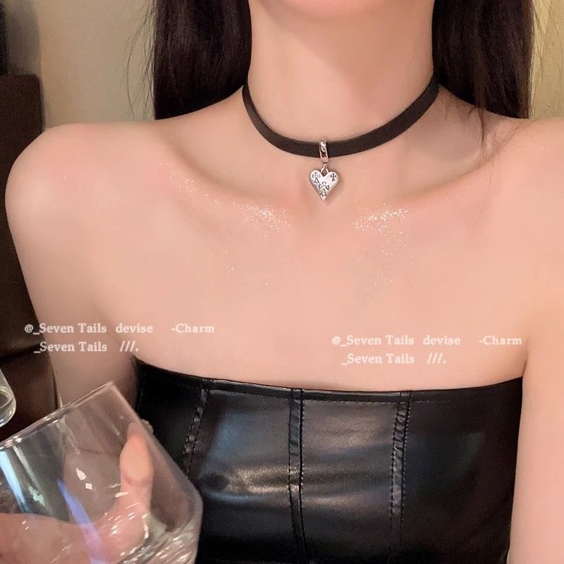 暗黑十字架愛心choker項鍊女甜酷辣妹ins網紅鎖骨鏈2023新款爆款