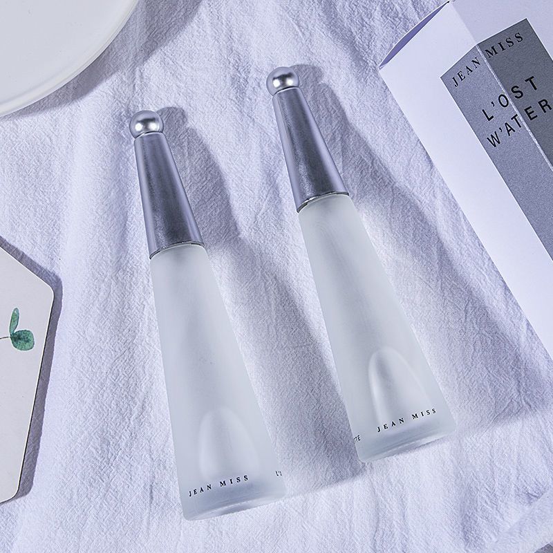 Wow! Parfyme som forbipasserende stiller spørsmål ved, lett og rent vann, menn og kvinner, langvarig duft, lite antall studenter, eau de toilette_voghion.com