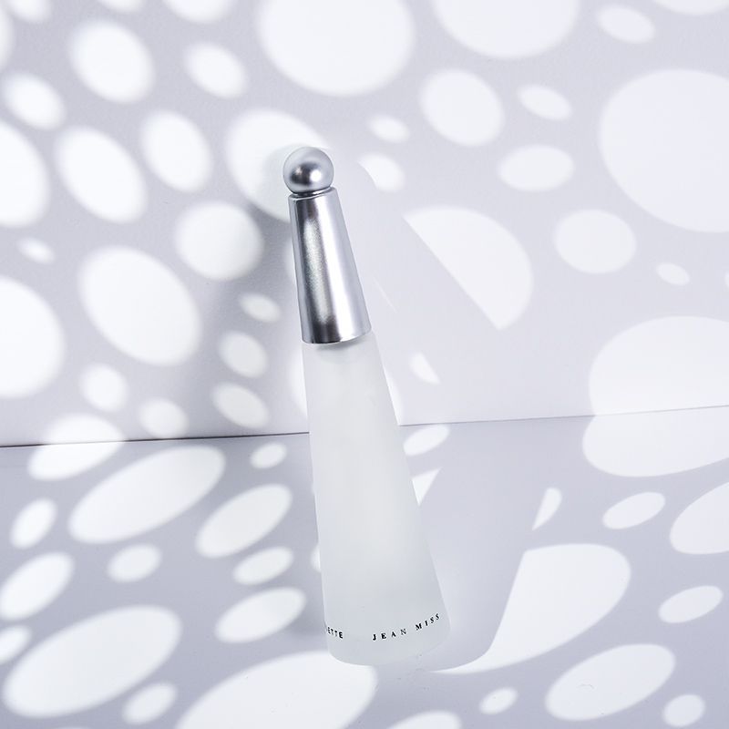 Wow! Parfyme som forbipasserende stiller spørsmål ved, lett og rent vann, menn og kvinner, langvarig duft, lite antall studenter, eau de toilette_voghion.com