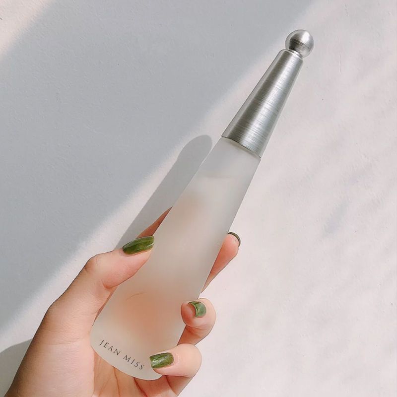 Wow! Parfyme som forbipasserende stiller spørsmål ved, lett og rent vann, menn og kvinner, langvarig duft, lite antall studenter, eau de toilette_voghion.com