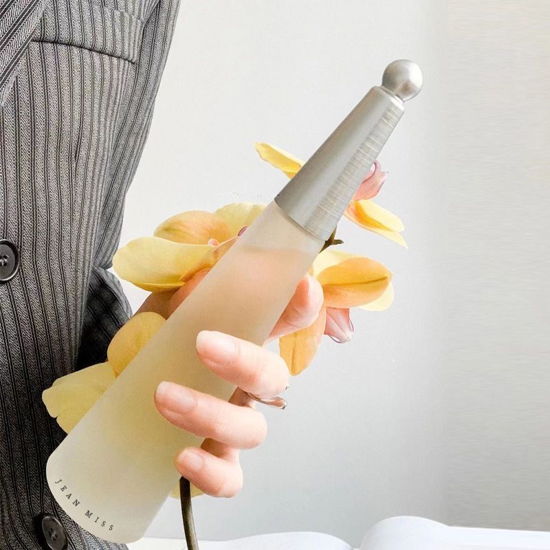 Wow! Parfyme som forbipasserende stiller spørsmål ved, lett og rent vann, menn og kvinner, langvarig duft, lite antall studenter, eau de toilette_voghion.com