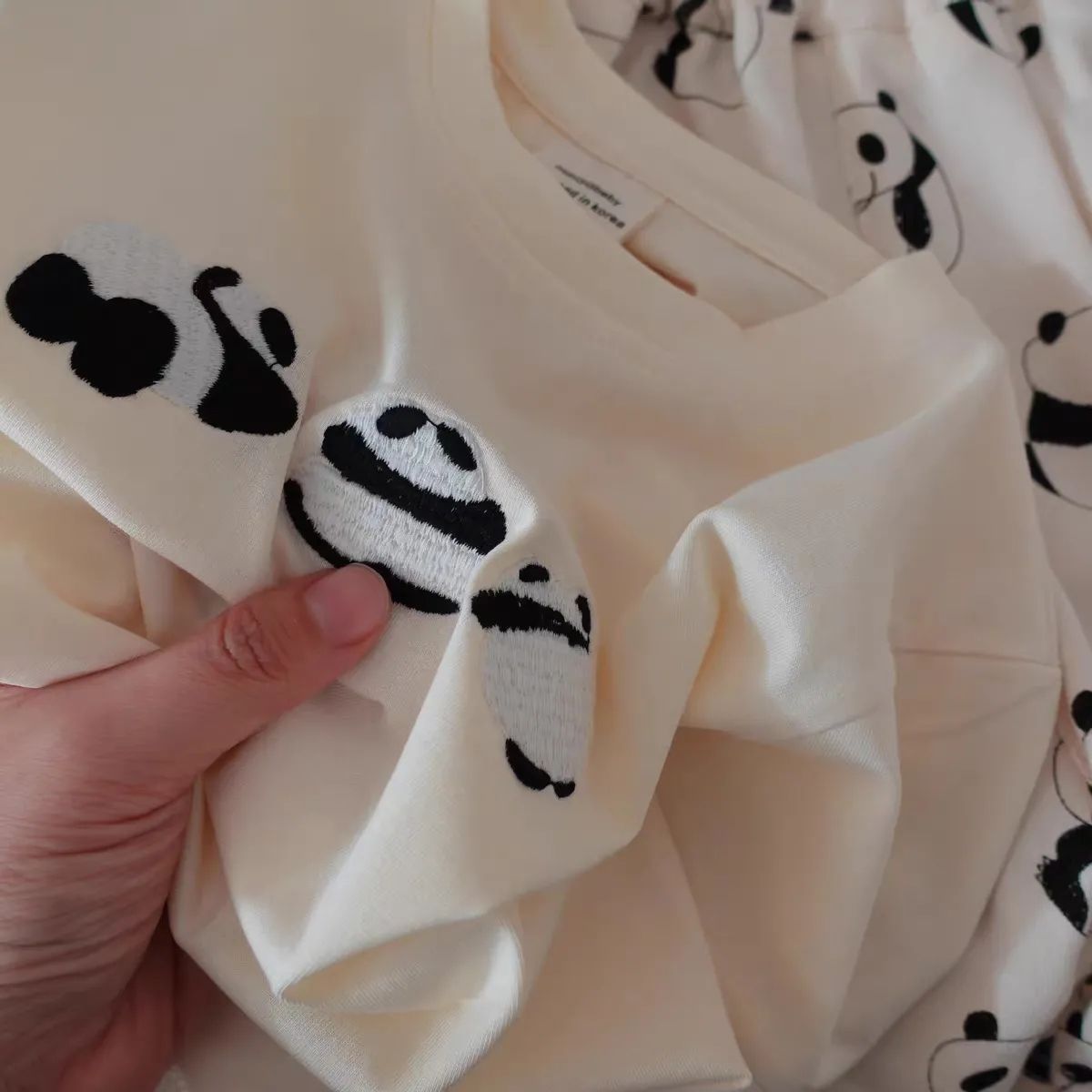100纯棉儿童套装2023夏季新款男女童宝宝熊猫绣花短袖短裤两件套