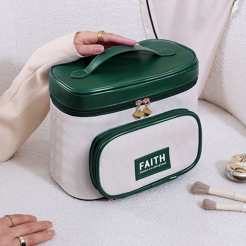 Light luxury large-capacity cosmetic bag 2023 new women's portable waterproof travel skin care product jewelry storage bag wash bag