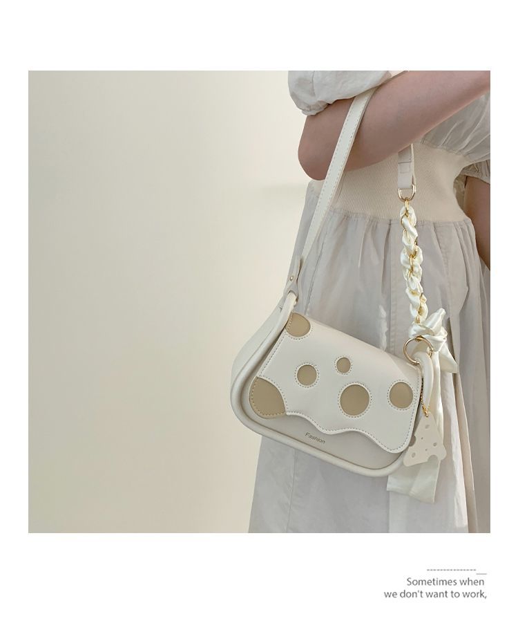 FOUR ONE Xia Xiaozhon Ins da donna, versatile formaggio sotto le ascelle, piccolo quadrato Ba Hih, tracolla monospalla di qualità_voghion.com