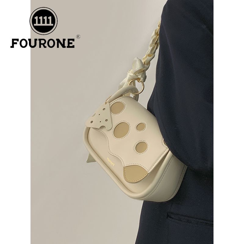 FOUR ONE Xia Xiaozhon Ins da donna, versatile formaggio sotto le ascelle, piccolo quadrato Ba Hih, tracolla monospalla di qualità_voghion.com