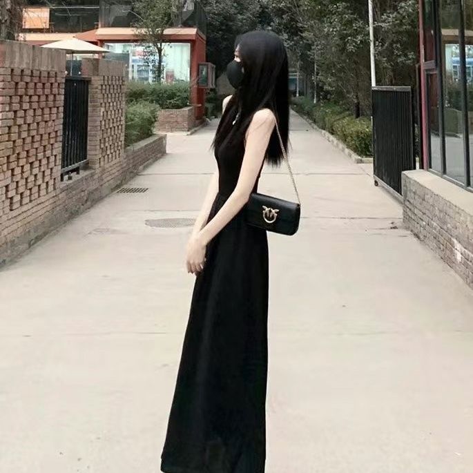 高级感无袖连衣裙子女2023夏季新款黑色背心吊带长裙a字大摆裙子