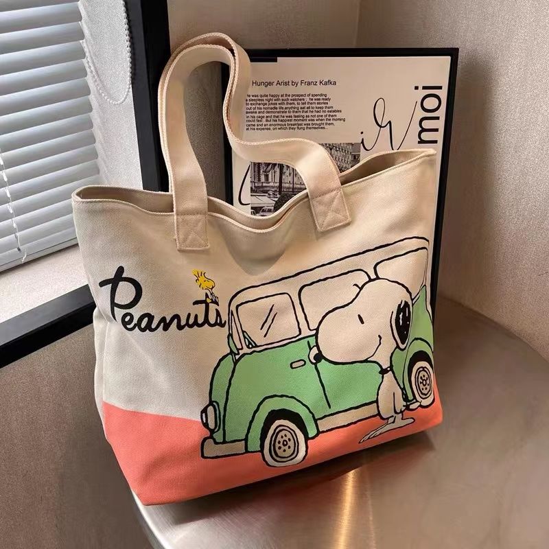 Cartoon Canvas Bag Women 2023 New Fashion Versatile Large Capacity Casual Cute Snoopy Shoulder Bag Handbag