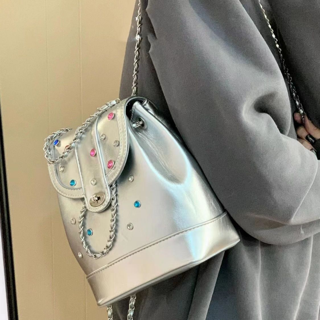 Chain small fragrant style backpack women's 2023 new trendy fashion student class backpack single shoulder handbag