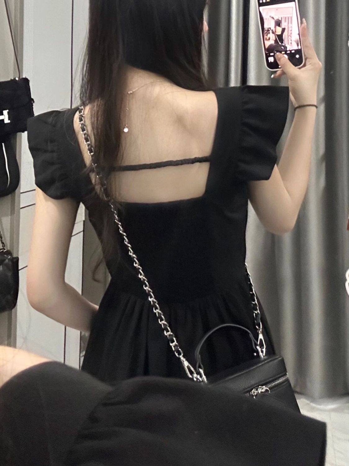 Summer 2023 new pure lust style dress with small flying sleeves, Hepburn style long French first love tea break little black dress