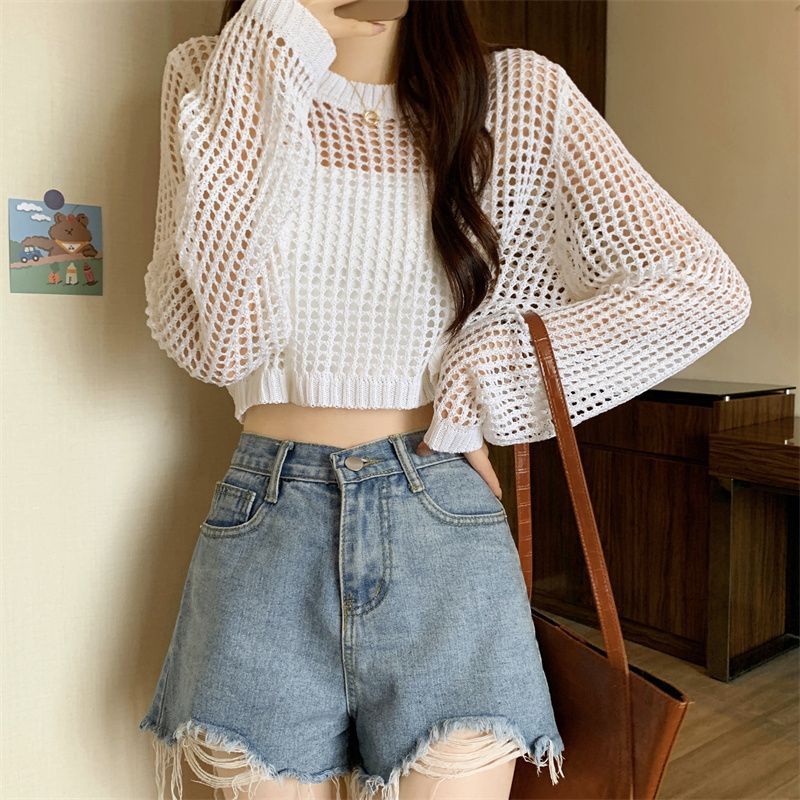  new autumn thin section hollow knitted sweater women's loose outerwear foreign style short section outerwear blouse hot girl top