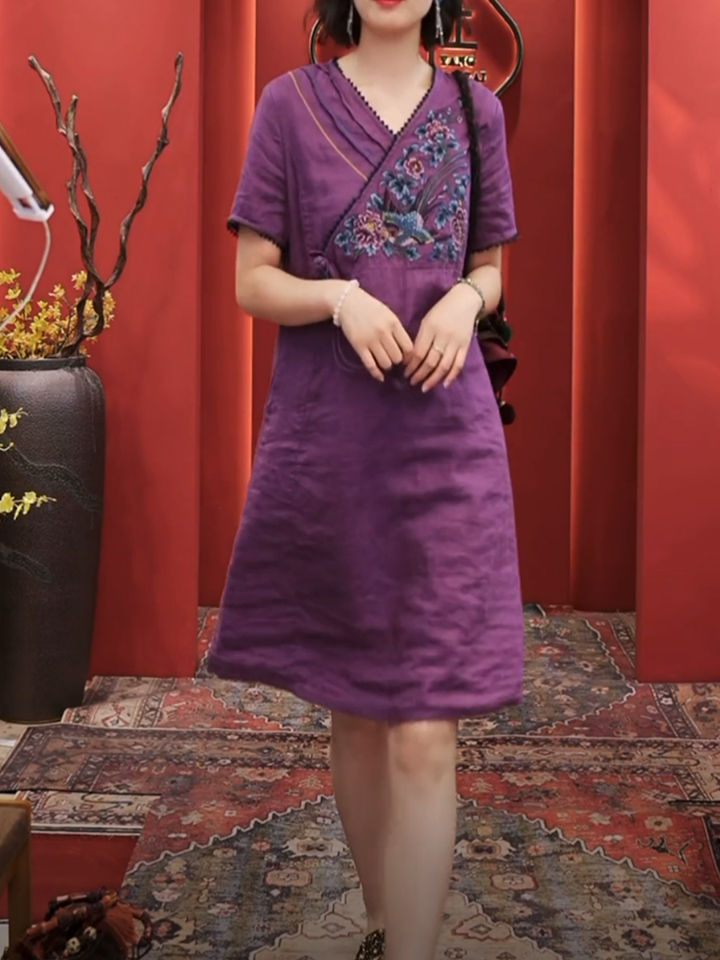 2023夏季新款中国风民族风刺绣宽松遮肉连衣裙紫色高贵裙子女