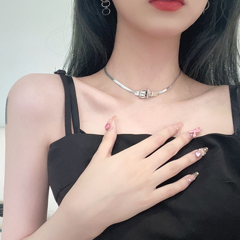 皮帶扣蛇骨項鍊女夏ins冷淡風辣妹鎖骨鏈設計感choker小眾設計感