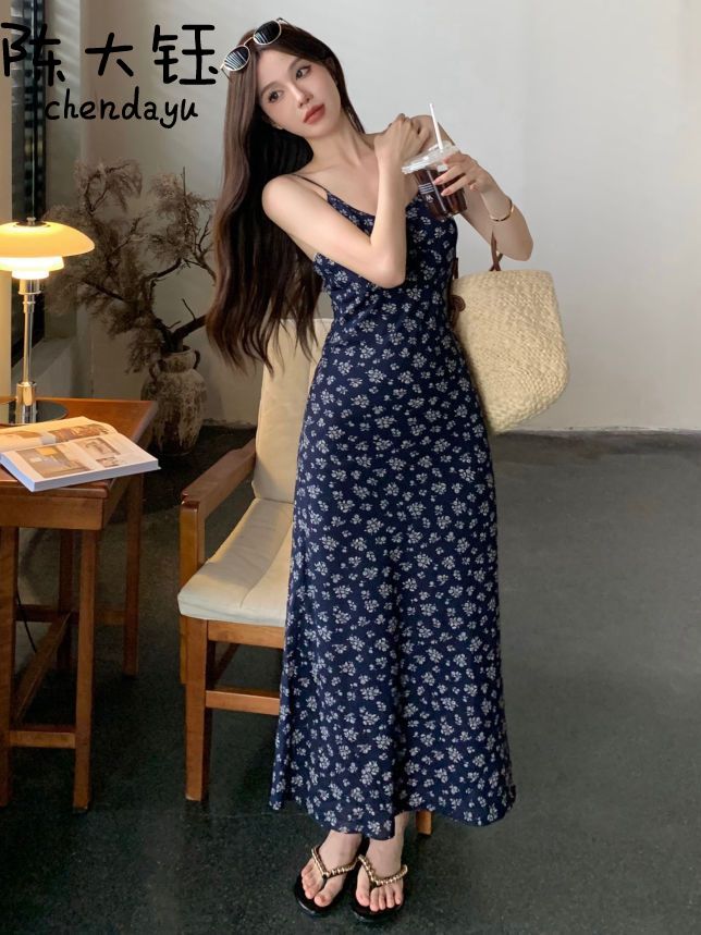 陳大鈺新款復古露背印花U領吊帶連衣裙女收腰顯瘦設計感時尚長裙