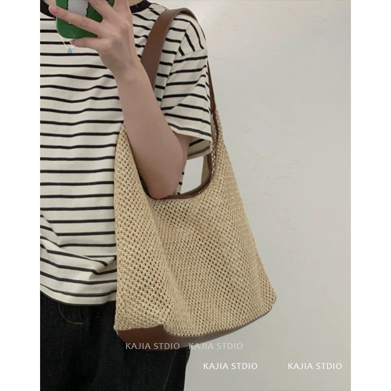Summer beach straw bag large capacity tote bag retro portable travel versatile shoulder woven bag commuter bag