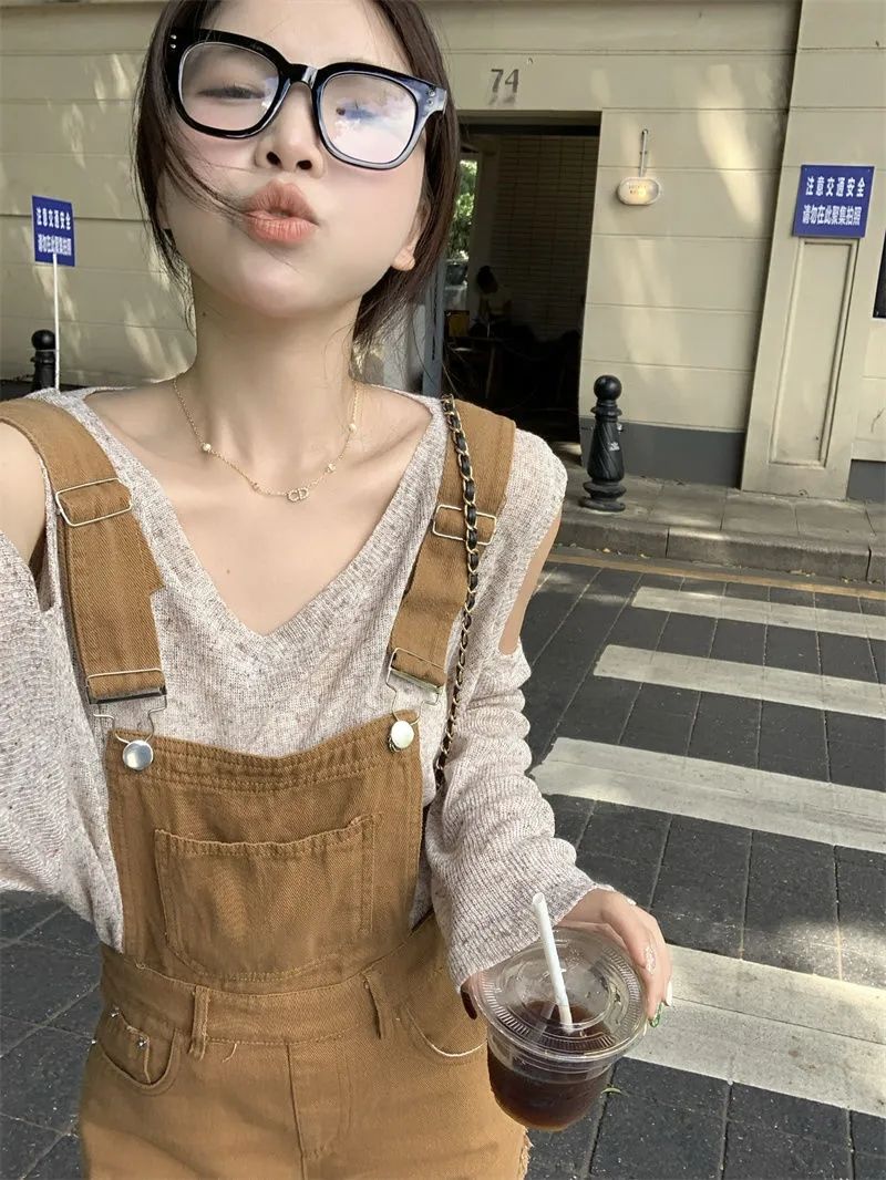 法式甜美風牛仔背帶短褲子夏季設計感露肩v領長袖上衣兩件套裝女