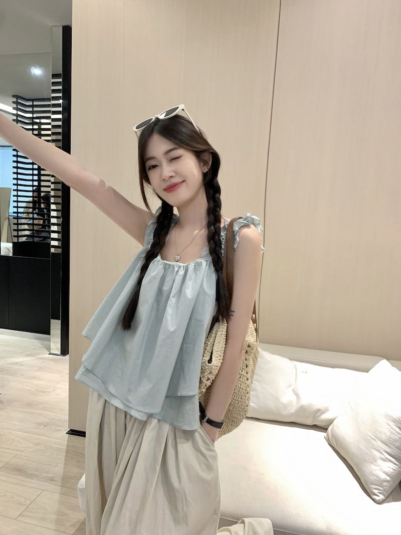 超仙女氣質吊帶背心2023夏季新款度假風寬鬆褶皺木耳邊小飛袖上衣