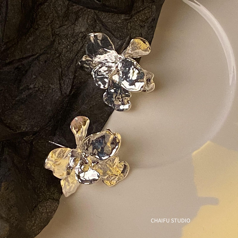 純銀耳釘INS冷淡風銀色立體液態花朵不規則小眾耳環銀針財閥耳飾