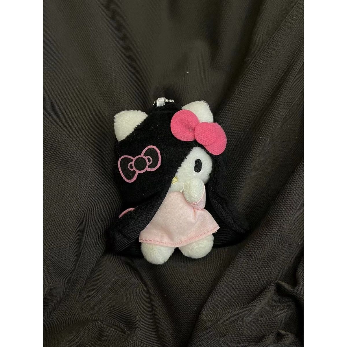 Sadako hellokitty doll black leather pendant hallo Hawaiian bag school bag pendant series gift