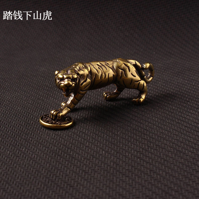 小物・アクセサリー TOT 虎虎生威 Solid Pure Brass Tiger Keychain Pendant Town House