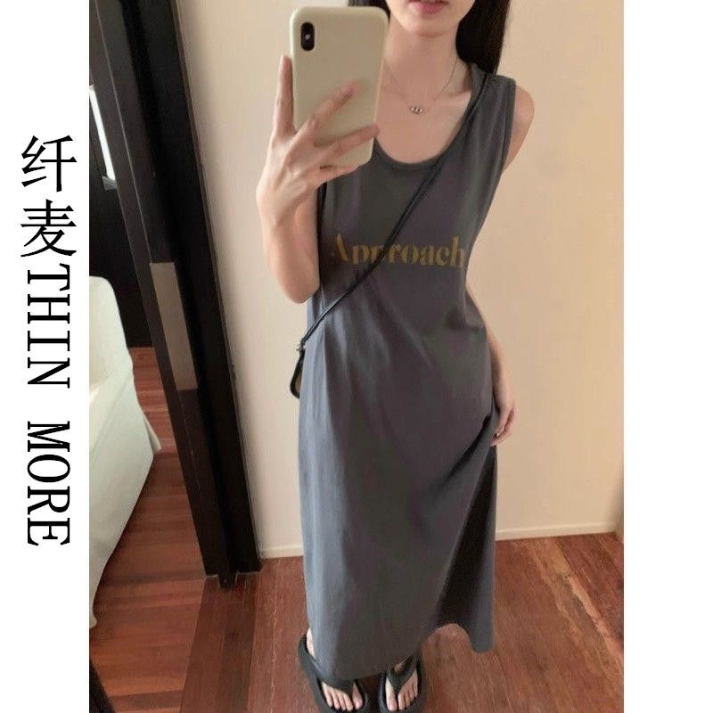 纖麥THIN MORE慵懶個性字母無袖背心連衣裙女夏季寬鬆顯瘦長裙子