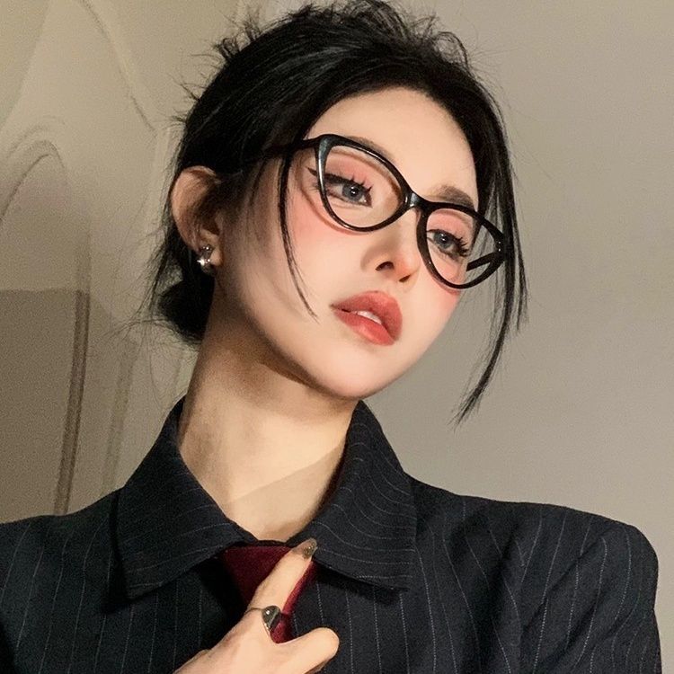 超輕復古貓眼近視黑框眼鏡女防藍光可配有度數鏡片素顏顯瘦眼睛架