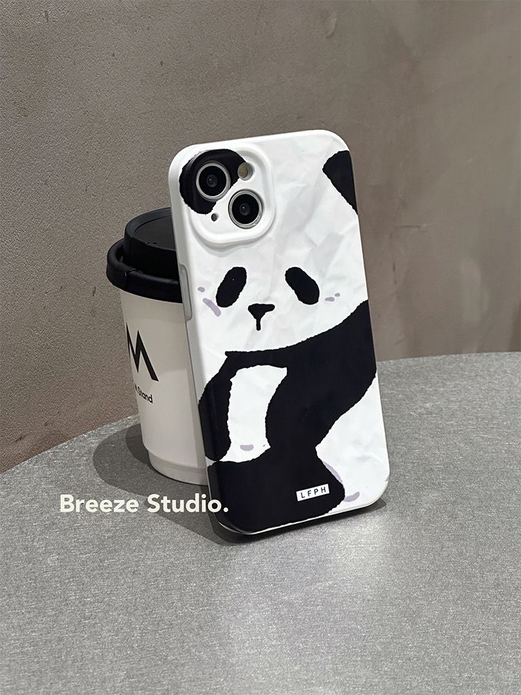 可爱磨砂熊猫适用iPhone14promax苹果13手机壳12卡通11超萌14褶皱