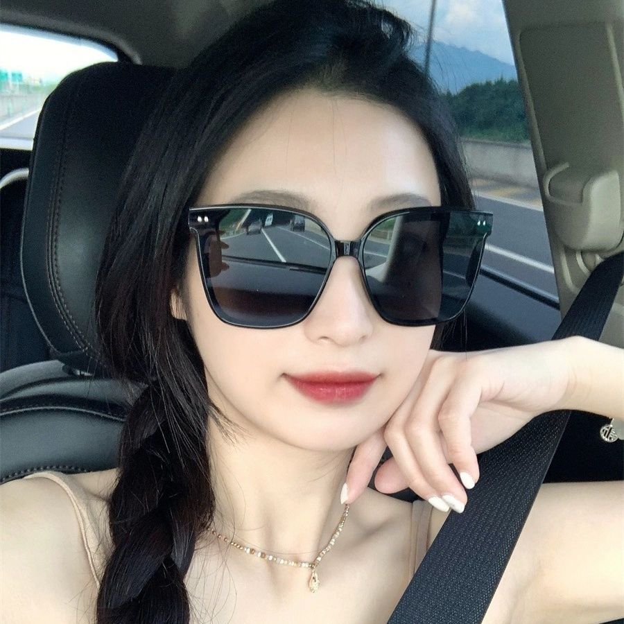 復古方形墨鏡女高級感大臉顯瘦2023新款大框太陽眼鏡戶外海邊拍照