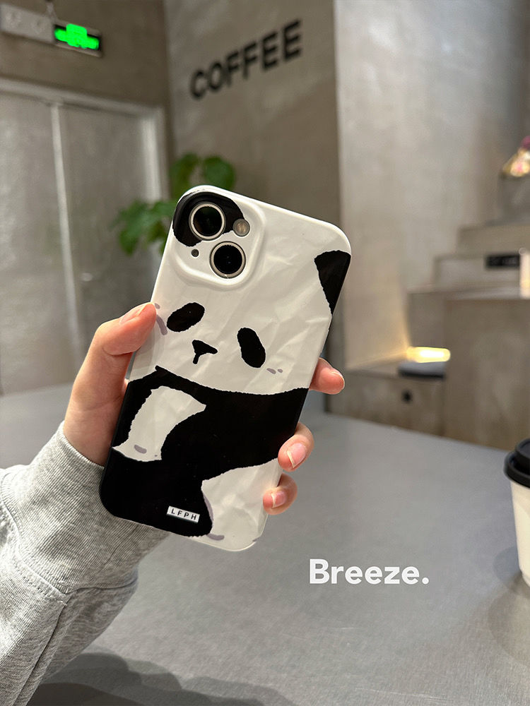 可爱磨砂熊猫适用iPhone14promax苹果13手机壳12卡通11超萌14褶皱
