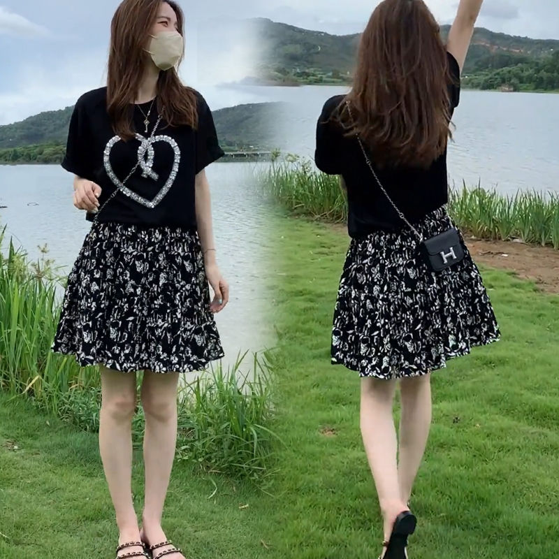 藍海奕諾鬆緊腰碎花短裙半身裙2023女夏甜美減齡小個子百褶A字裙
