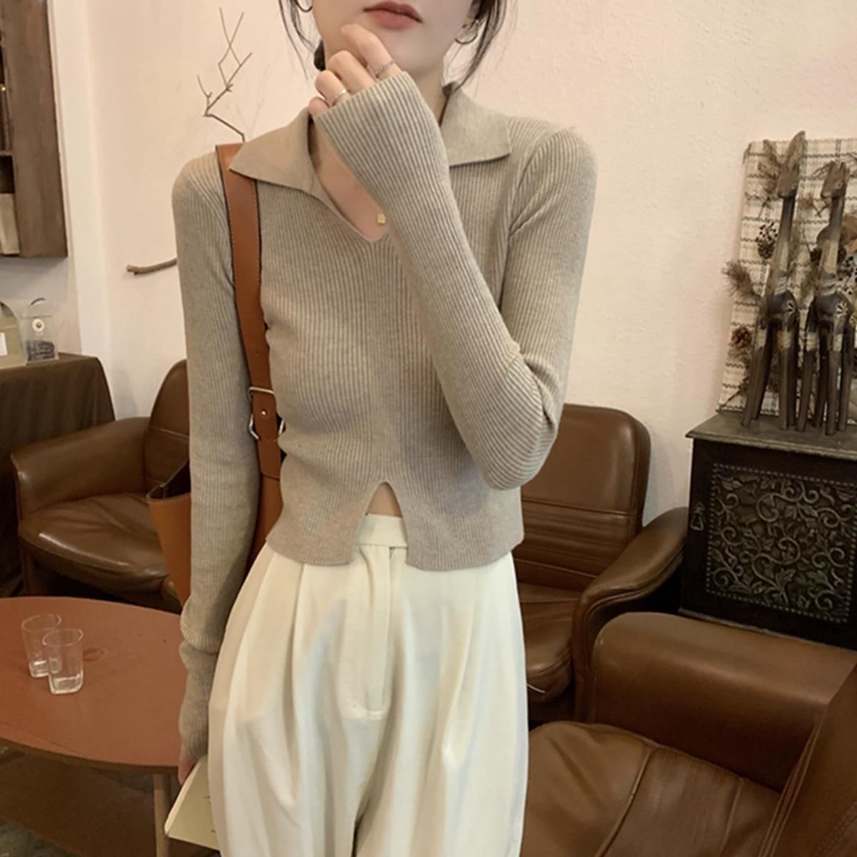 Pit striped knitted bottoming shirt for women early autumn new V-neck long-sleeved sweater design niche slim short top ins